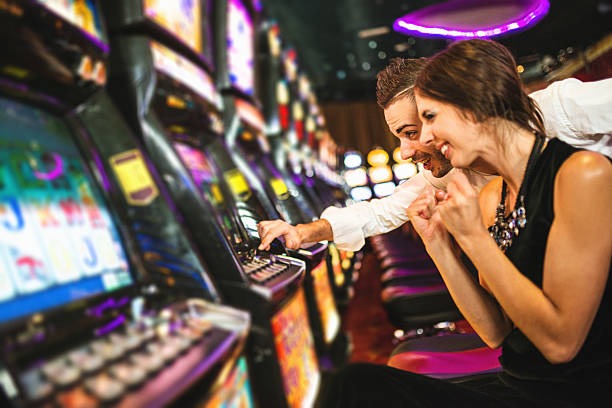 key toto platform interface showing slots, live-dealer, and sportsbook sections