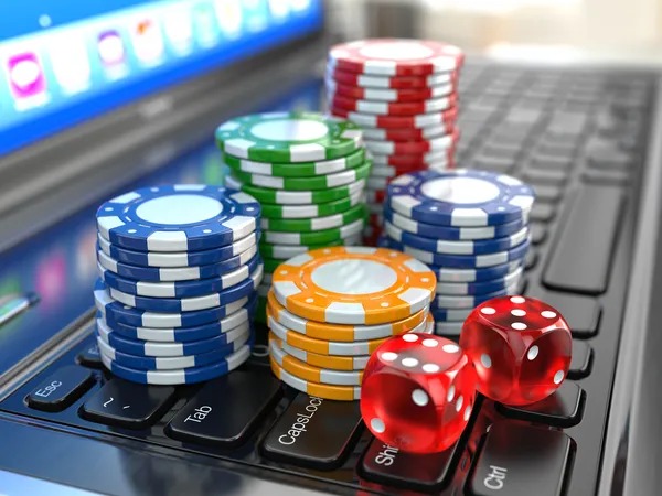 Slot demos show paylines, bet controls, and bonus features Slot game demo interface on key toto